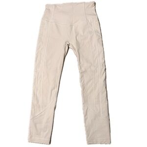 White Lulu leggings! Size 4!